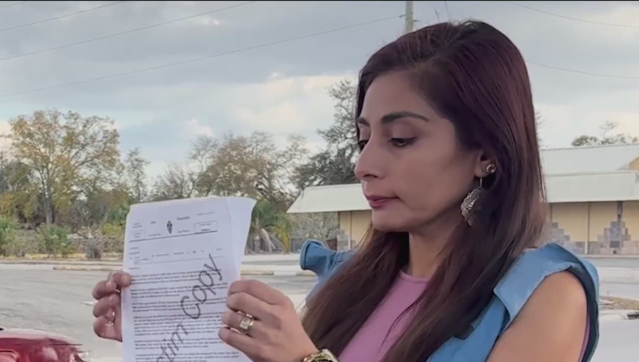 Madre mexicana denuncia que su hija fue maltratada en una escuela del condado Polk