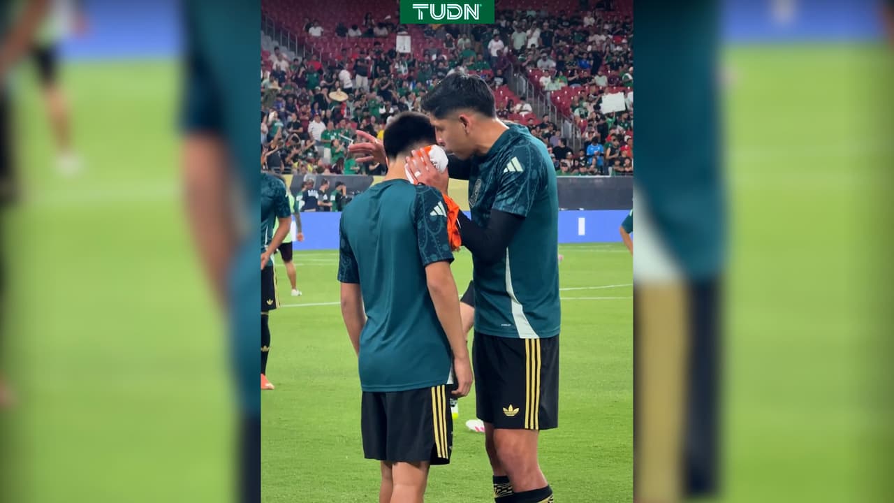 ¡Muy emotivo! Edson Álvarez aconseja a Gilberto Mora