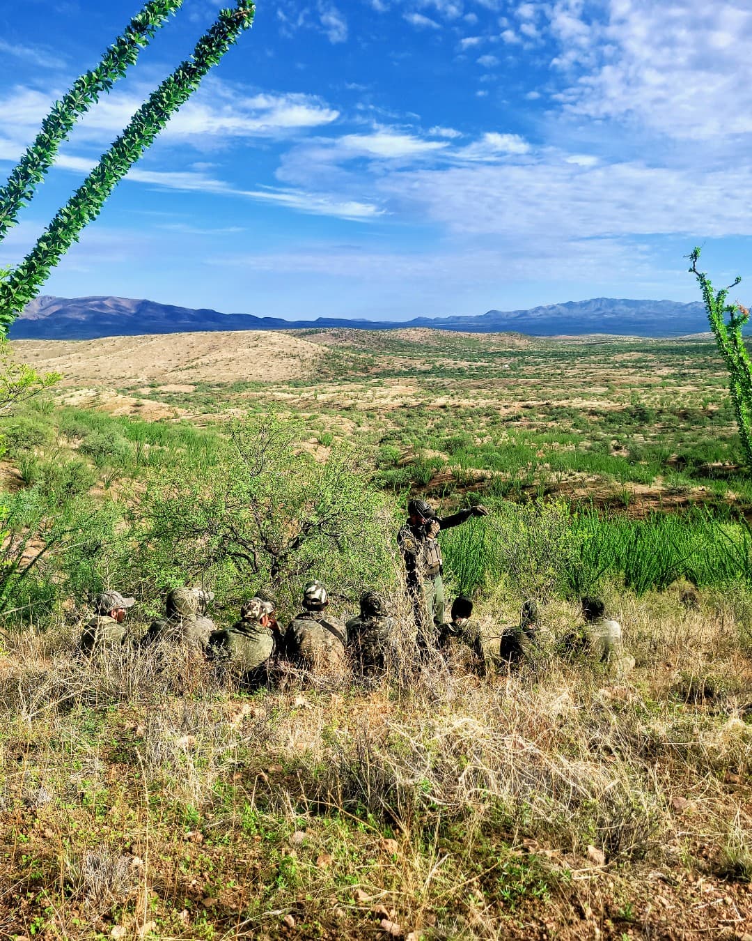 Los agentes de la estación de Tucson y MRT respondieron con la ayuda de un helicóptero del sheriff del condado Pinal.