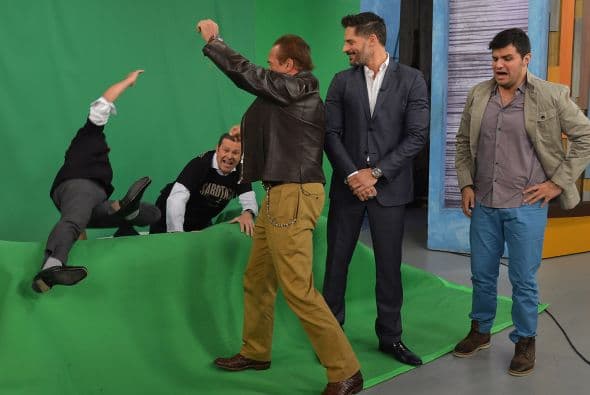 Arnold Schwarzenegger y Joe Manganiello en Despierta