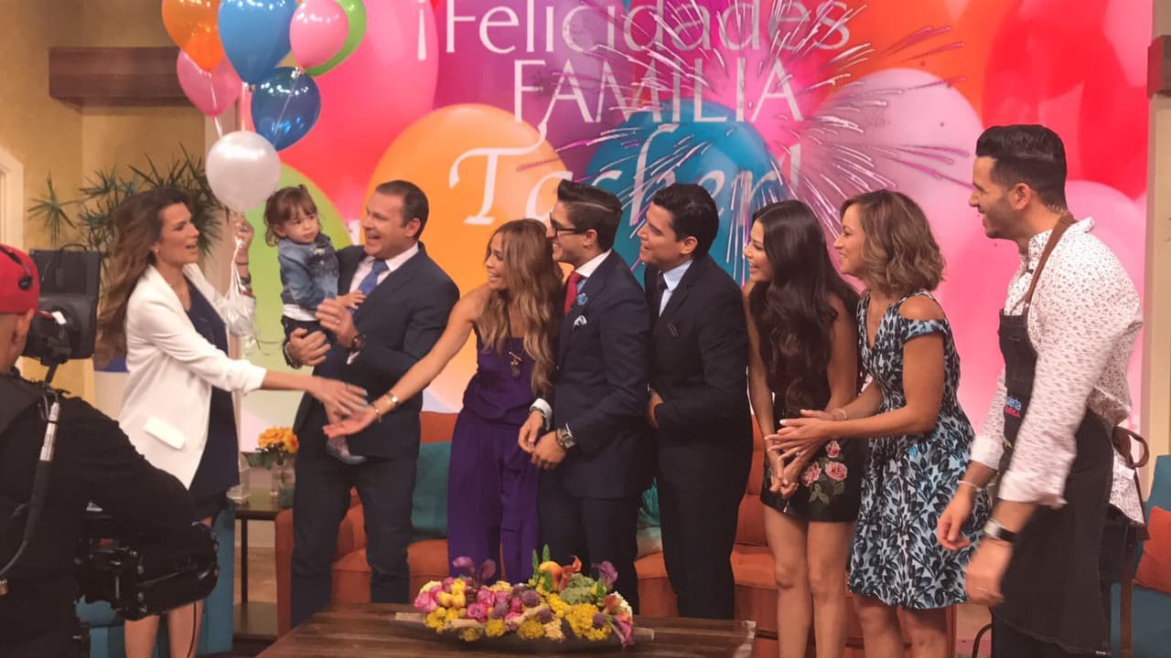 Todo fue felicidad y buenos deseos para los orgullosos papás.