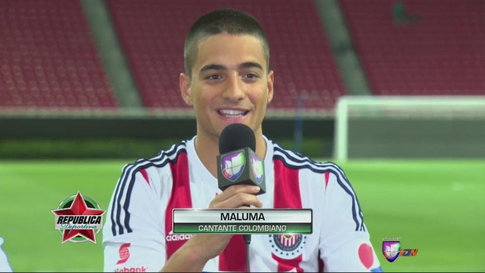 ¡Estas viendo bien! El colombiano 
<b><a href="https://www.univision.com/temas/maluma">Maluma</a></b> confesó durante la transmisión de un partido que él es un 
<b>chivista</b> hecho y derecho.