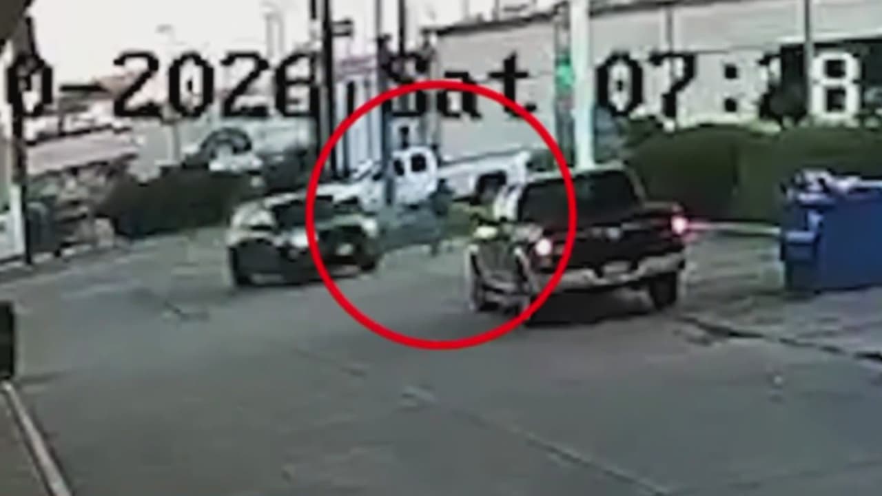 ¿Qué responsabilidades podría enfrentar ICE tras presuntamente atropellar a un hombre en Houston? Abogado lo explica