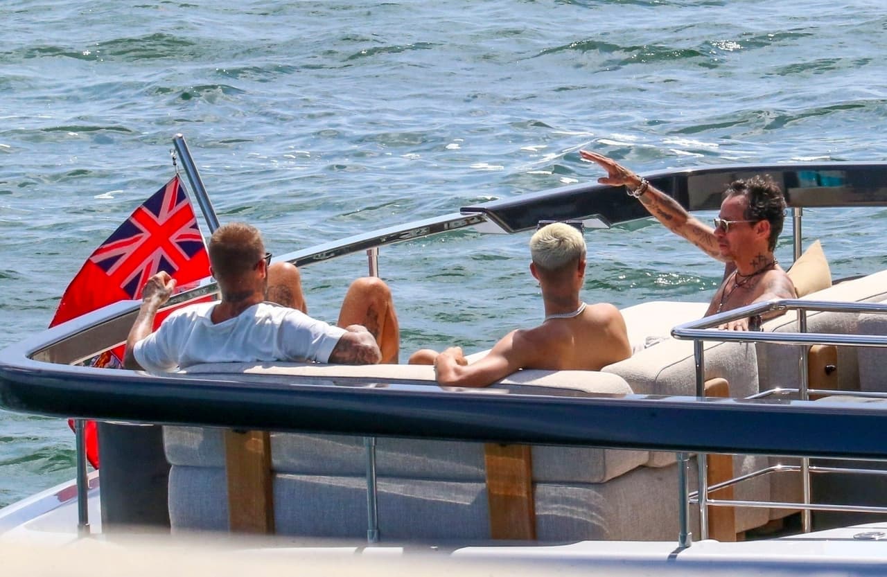 <b>"Marc está bien"</b>, aseguró dicha persona. 
<br>