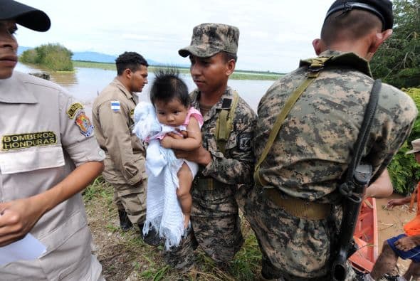 En Costa Rica las lluvias han deteriorado decenas de puentes, incluidos varios en la zona metropolitana de San José, y el personal del Ministerio de Obras Públicas no da abasto para fiscalizar los daños en las rutas del país.