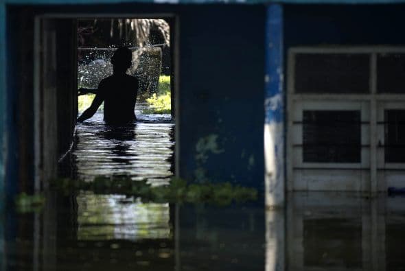 Según Caviedes, a diferencia de la temporada de lluvias de 2010, que afectó costas sobre los océanos Atlántico (norte) y Pacífico (oeste), la temporada que se avecina afectará la región Andina -centro- por lo que, dijo, "se presentará saturación de suelos, causa de derrumbes, deslizamientos y avalanchas".