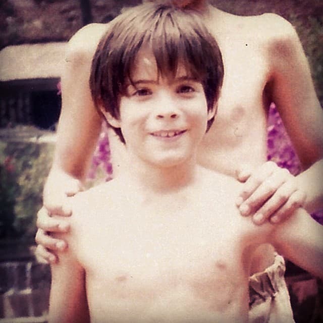 La carrera de Osvaldo Benavides despuntó en 1992, en la telenovela “El abuelo y yo”.