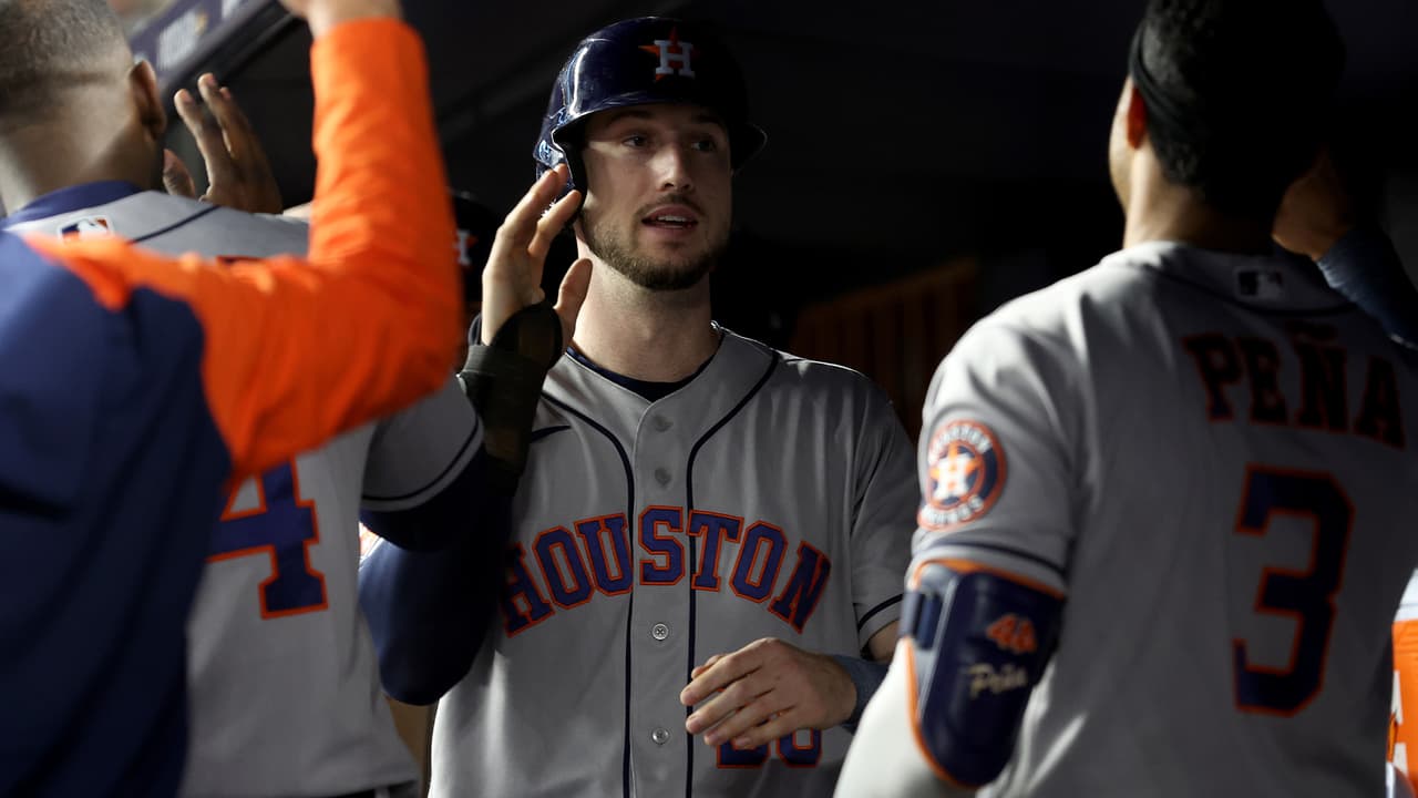 Astros comenzaron temprano ganando el juego con un jonrón de Chas McCormick donde Vásquez también anotó.