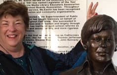 Delaine Eastin se apunta para dirigir al Partido Demócrata de California tras derrotas electorales