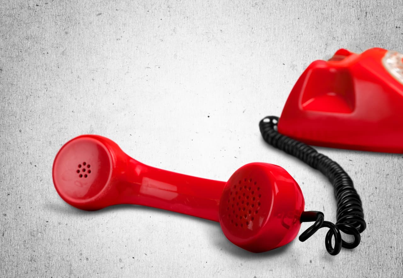 Oportunidades que debes aprovechar este mes: responder a una llamada telefónica, un mensaje de texto o algo así, que implique la posibilidad de un negocio o una actividad laboral nueva. Revisar tus cuentas y ponerte al día en todo.