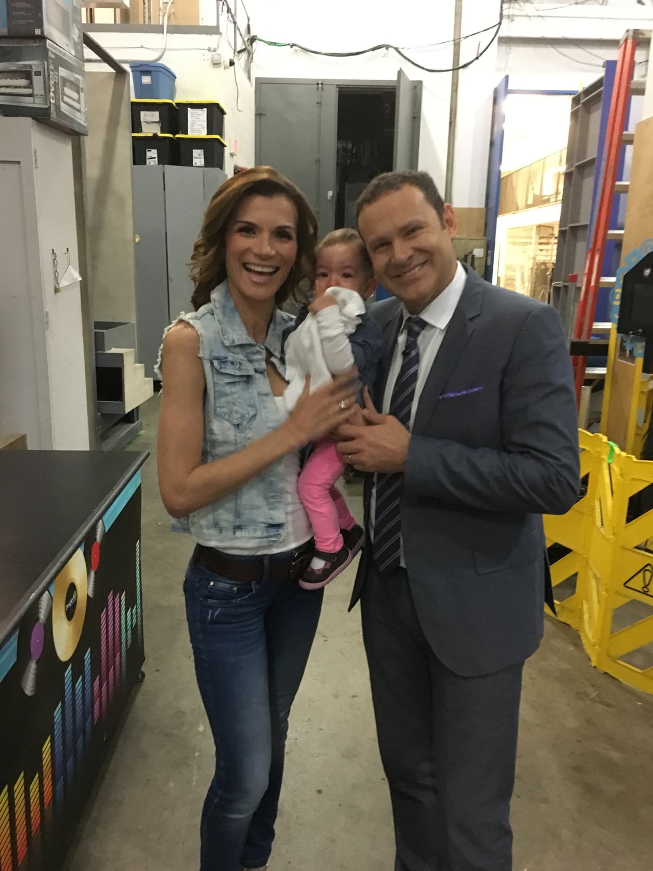 En abril del 2016, Alan Tacher llegó muy bien acompañado a Despierta América. Su esposa y su hija Michelle estuvieron de visita.