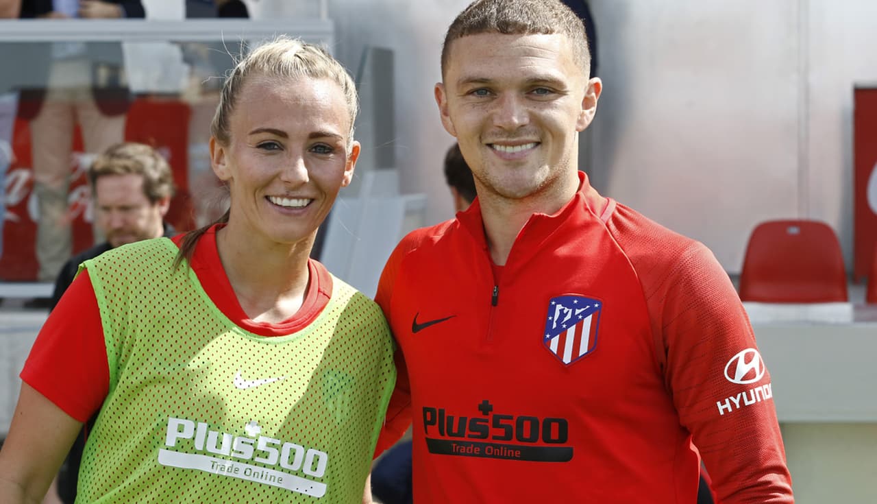 Tiene un miniestadio con pasto natural y cuenta con una capacidad para 2,500 espectadores.