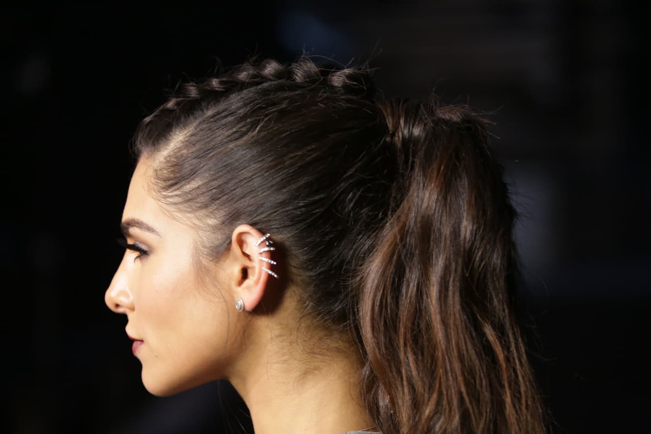 Una vez más Alejandra Espinoza agradeció a través de las redes sociales a su stylist Claudia Torres por coordinar cada detalle de su look. ¿Qué les parece el estilo de nuestro conductora esta temporada?