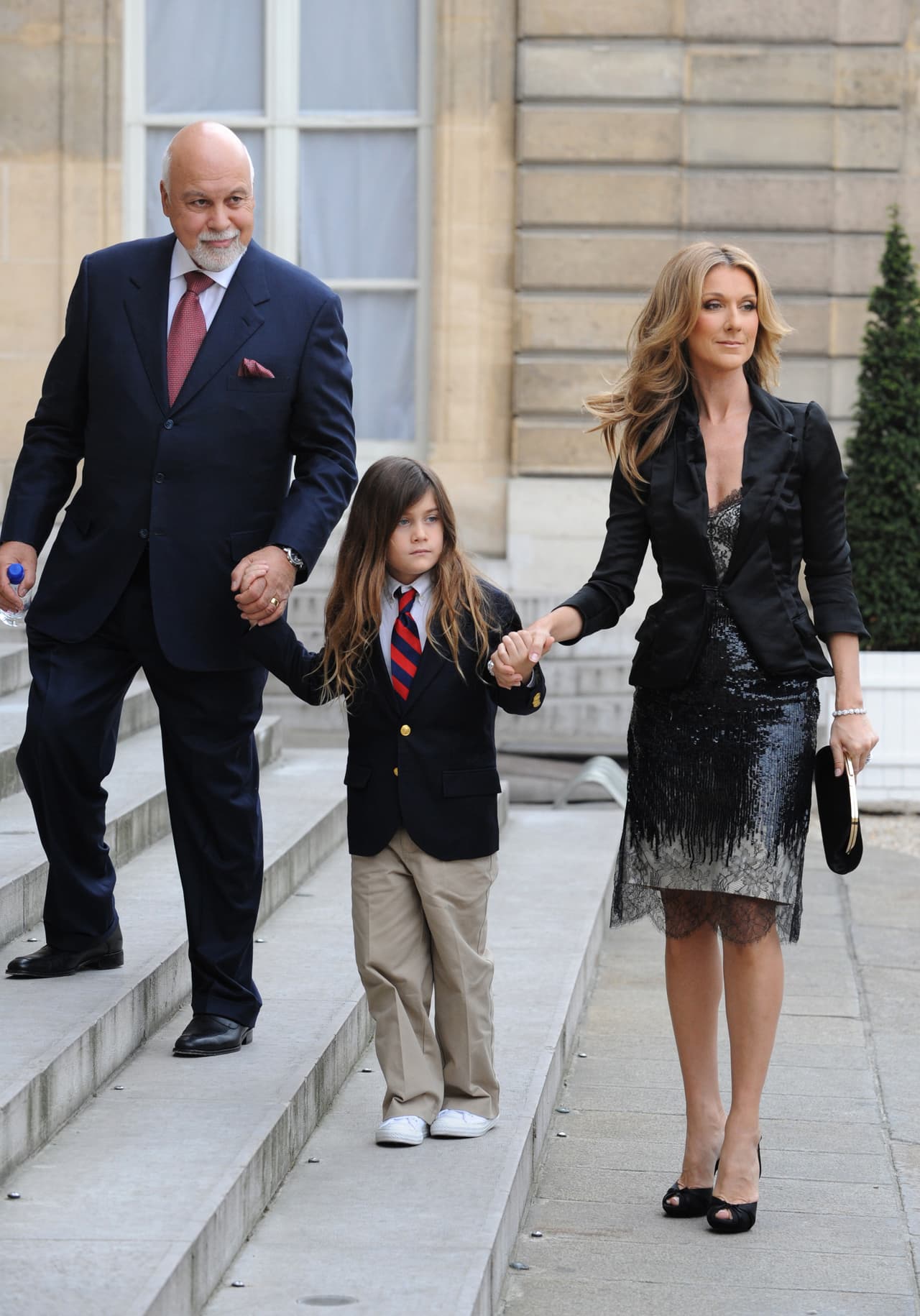 Después de 9 años René Charles dejó de ser hijo único.