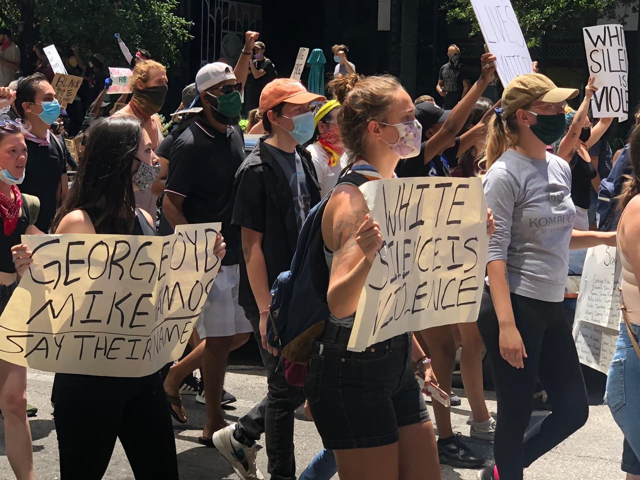 Varias ciudades se han sumado a las protestas desatadas por la muerte del afroamericano George Floyd a manos de un policía blanco en Minneapolis, Minnesota.