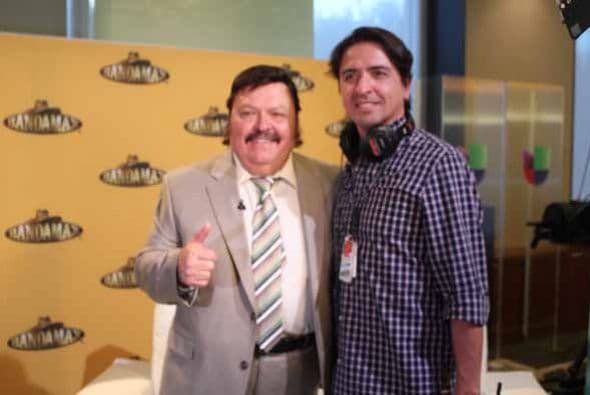 El rey del acordeón mexicano confesó delante de nuestras cámaras que tiene una segunda esposa, que siempre está con él y por supuesto que se trata de su acordeón. El cantante de ícono de la música norteña se presentará el próximo 26 de julio en el Forum de Los Ángeles, pero los boletos saldrán a la venta el 21 de febrero.