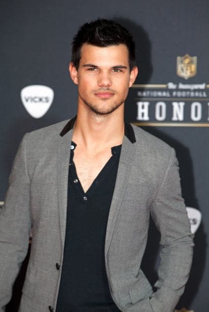 10. TAYLOR LAUTNER- Con $26.5 millones en su bolso, recaudados en solo un año, este actor también entró en la lista de 'Forbes' de las 100 Celebridades.