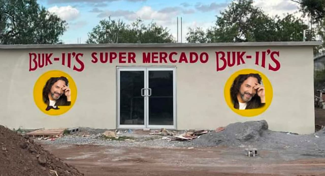 Usuarios en redes sociales hacen referencia del cantante mexicano Marco Antonio Solís, por la fotografía de la tienda “Buk-ii´s”.