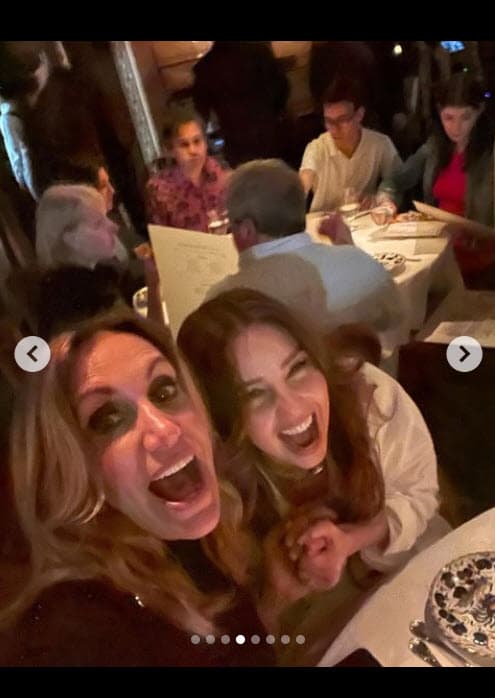 "Detrás de cada 'selfie' de una mujer, ¡hay 45 fotos más que no fueron aprobadas!", escribió la emblemática conductora de 
<b>Univision</b>. 
<br>