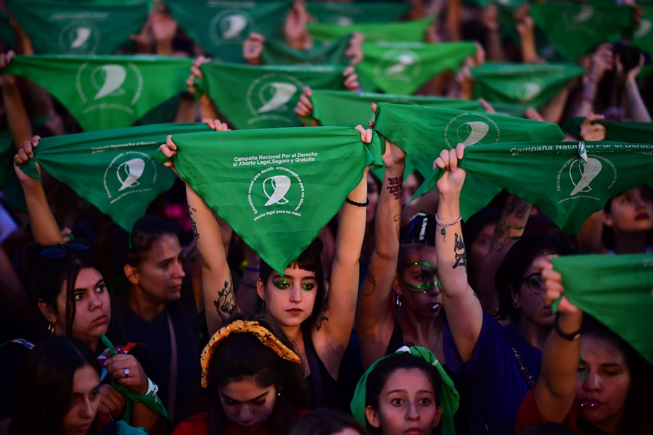 El 'techo de cristal' está hecho de prejuicios: 9 de cada 10 personas tienen algún sesgo contra las mujeres