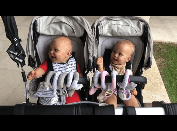 Lucy y Nicholas han cambiado su manera de ver las cosas: “Cuando ahora estoy un poco deprimido voy a ver a mis hijos y me digo: 'Pero cómo puedo ser tan egoísta de estar de bajón por tal o cual cosa teniendo esto aquí’. 
<b>Mientras mis dos bebés estén felices y yo sea buen padre</b>, el resto es secundario".