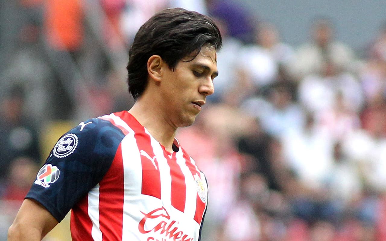 José Juan Macías se pierde todo el Apertura 2022 con Chivas