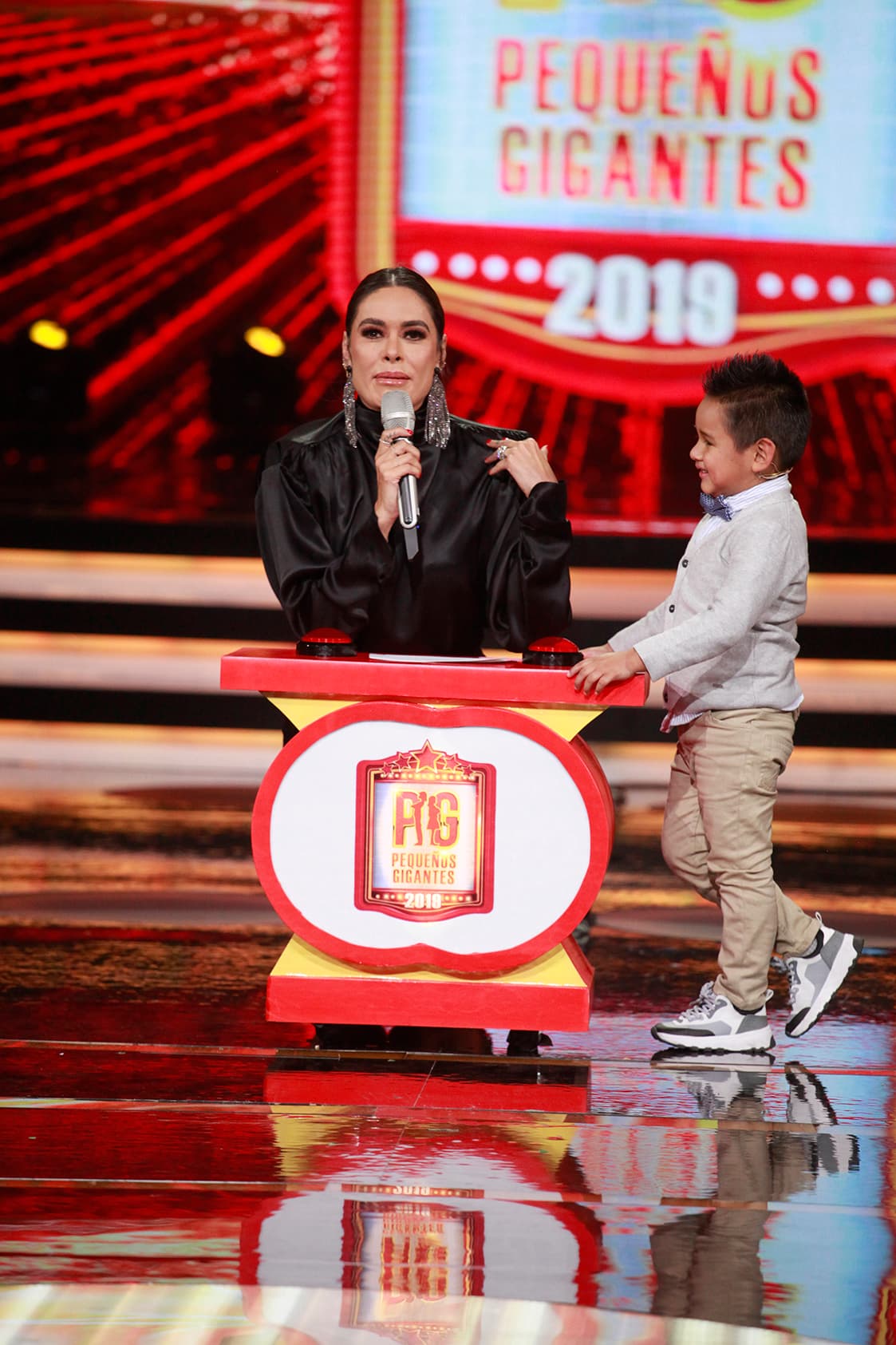 Así que el regalo fue llevarlo a un Centro Comercial para que escogiera todo lo que quisiera.