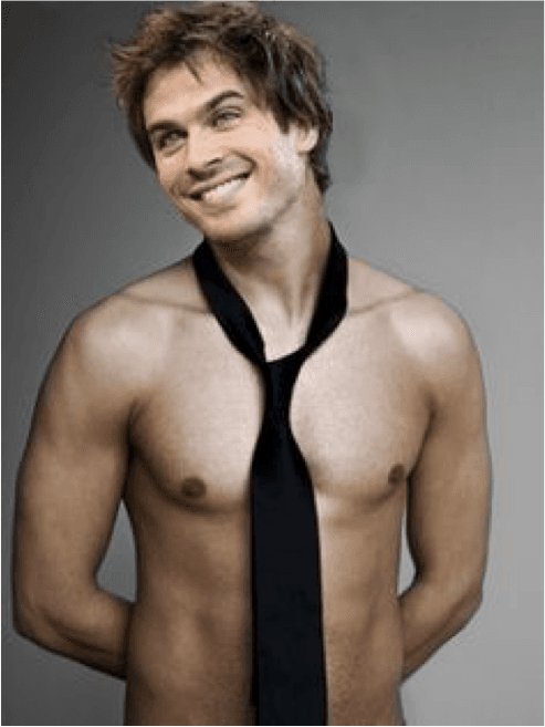 5. Corbata sin camisa: Son pocos los casos pero vale la pena advertir que padre que sea aprendido con corbata y sin camisa, es porque su alma es libre y desea aventura. Para ellos no hay mejor regalo que una loción con fragancia a tierra y tabaco.