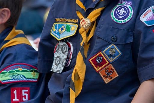Un operativo de 60 personas rescata a un boy scout atrapado en una cueva en Pensilvania