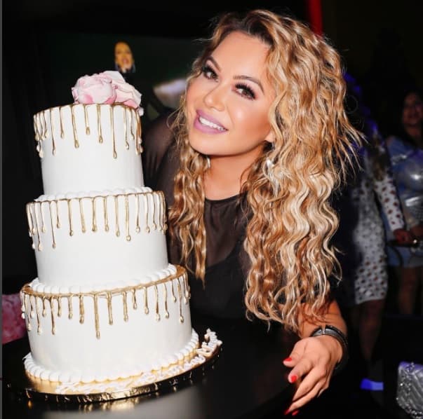 En su cuenta de Instagram, publicó la foto más o menos "oficial" del festejo adelantado.