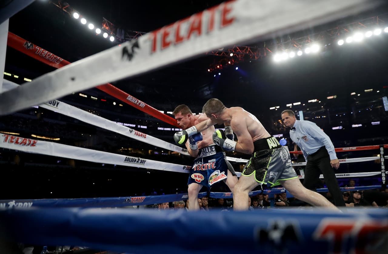 La más reciente victoria de Saúl 'Canelo' Álvarez fue el pasado 17 de septiembre de 2016 frente al británico Liam Smith.