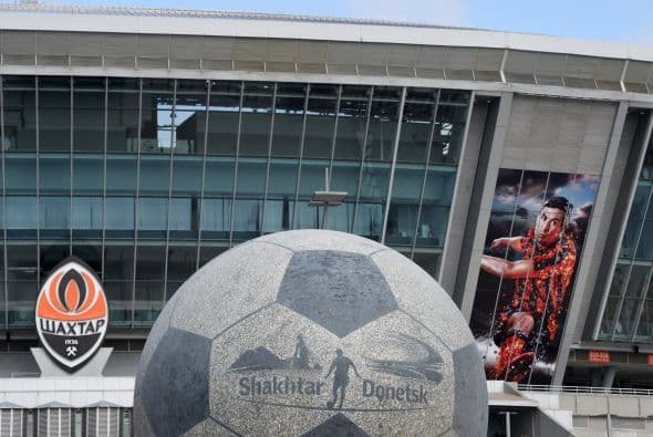 Niña sobrevive al derrumbe del estadio del Shakthar