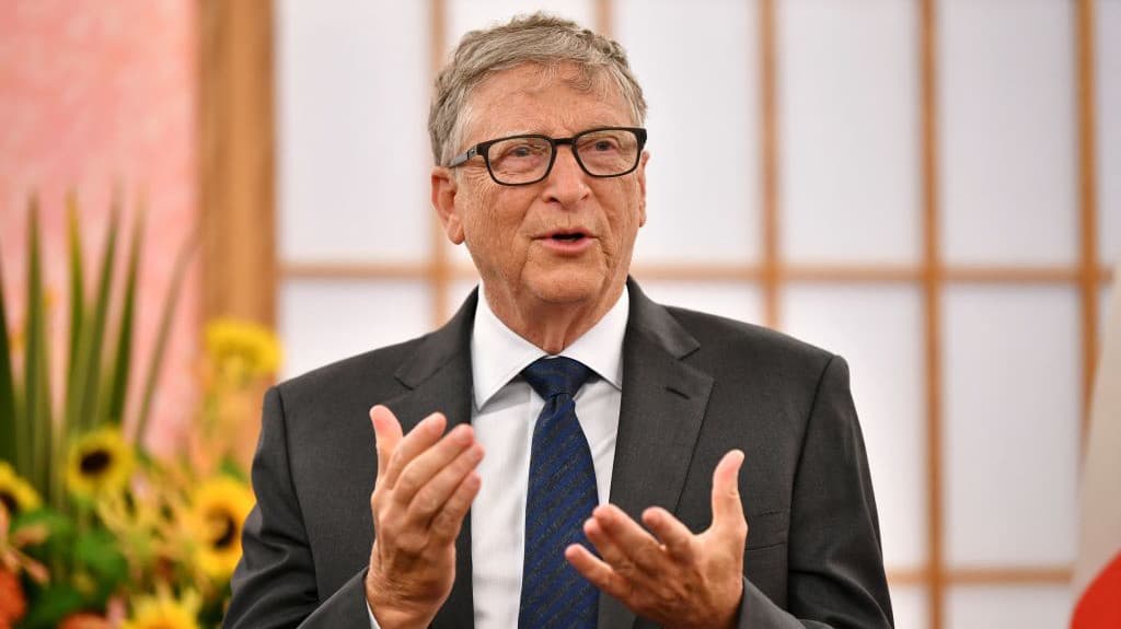 Bill Gates decía que dormir es de perezosos e innecesario: ¿qué dice la ciencia?