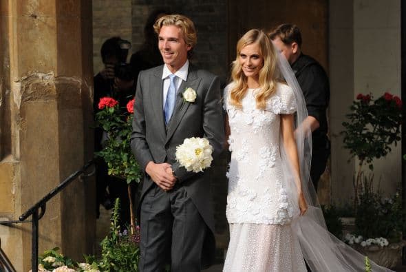 El estilo ‘maid of honor’ de Cara Delevingne es bastante simple y 'chic'.