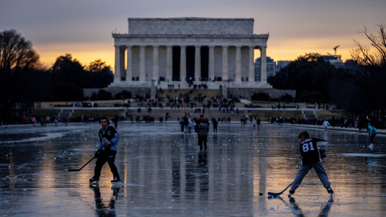 ¿Se puede patinar sobre hielo frente al Lincoln Memorial en Washington, DC?