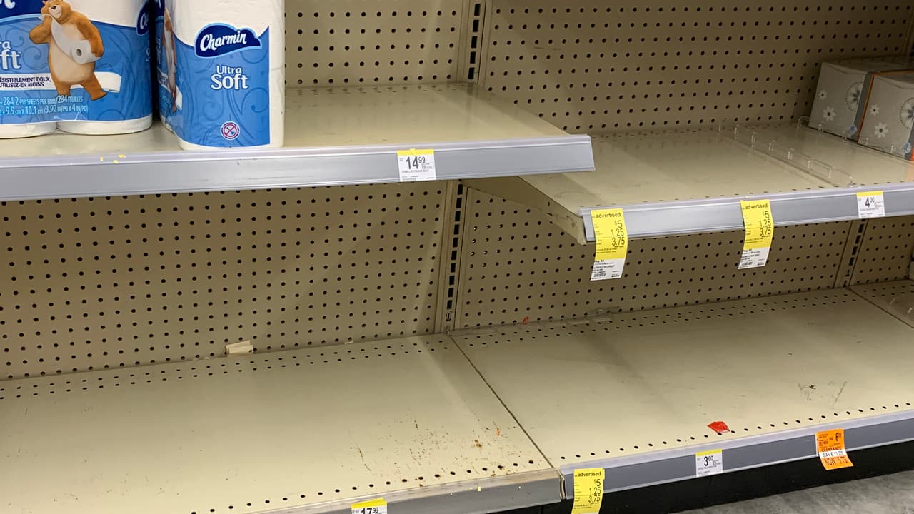 Una escasez fuera de lo común es la que se presenta en una gran cantidad de tiendas de Houston con productos de higiene y limpieza personal que incluyen papel higiénico y pañuelos desechables.