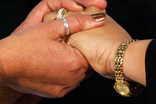 Sin embargo, el 51 por ciento de los participantes considera que los homosexuales no tienen ahora el derecho constitucional a casarse, frente al 49 por ciento que piensan que sí. La encuesta fue llevada a cabo entre el 6 y el 10 de agosto y tiene un margen de error de 4.5 puntos porcentuales.