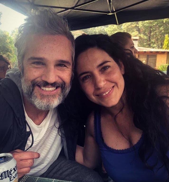 Juan Pablo Medina es conocido entre algunos de sus colegas y amigos como 'Chespi' y comenzó su carrera en la telenovela 'Cuando seas mía' en 2001. 
<br>