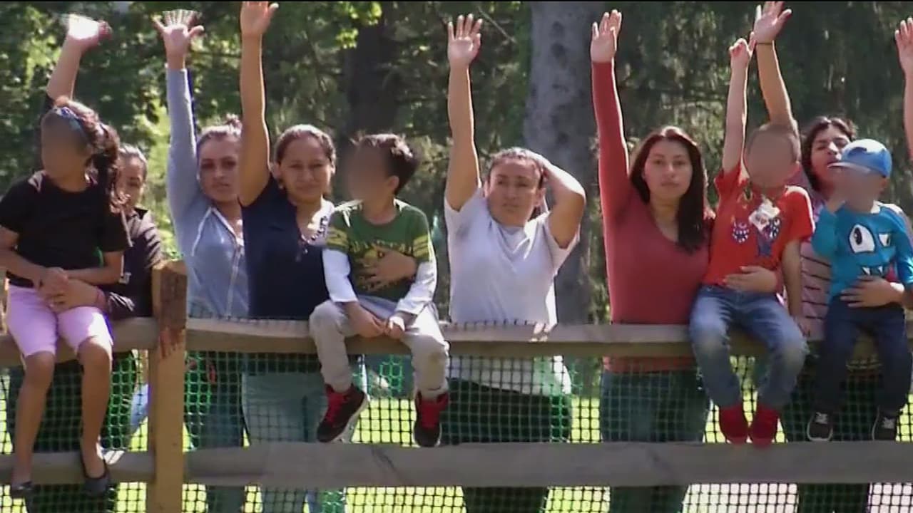 Corte Suprema rechaza escuchar un caso sobre la deportación acelerada de inmigrantes