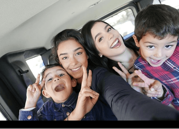 Seguido de Ana Paula (22 años) y Alejandra (19 años).