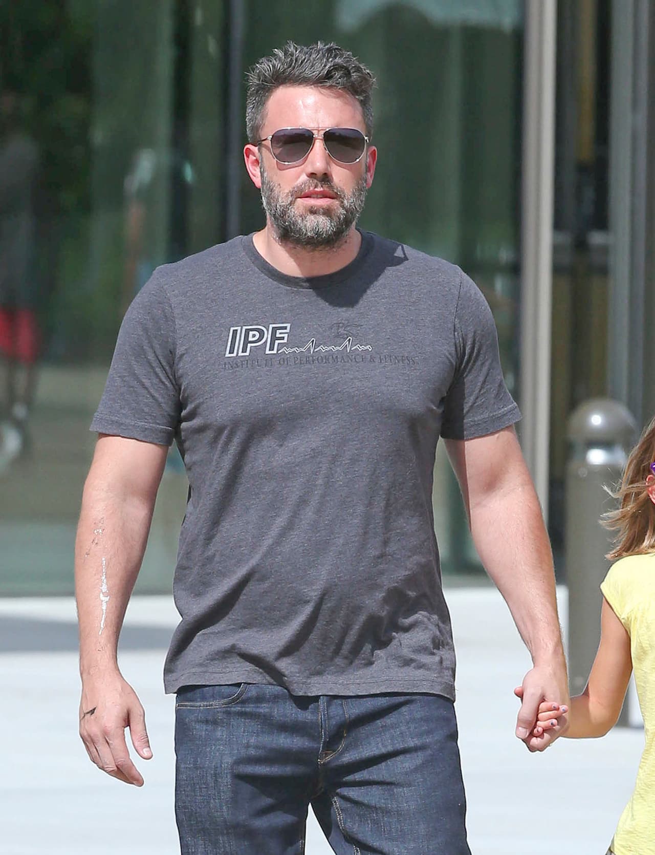 El actor lucía un mucho mejor semblante.