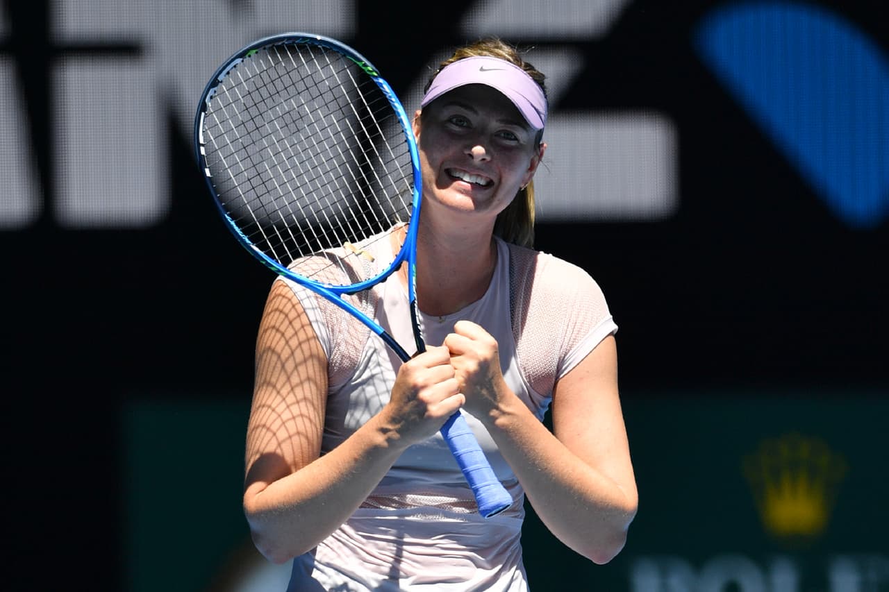 La rusa María Sharapova, aún vigente en el torneo, tiene fama gracias a una mezcla de talento y belleza: con cuerpo estilizado y rostro angelical, su sonrisa nunca pasa de moda.