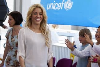 Shakira apoya campaña educativa promovida por Obama