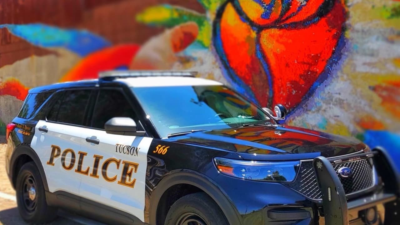 Policía de Tucson demanda a la ciudad por mandato de vacunas contra covid-19 para todos sus empleados