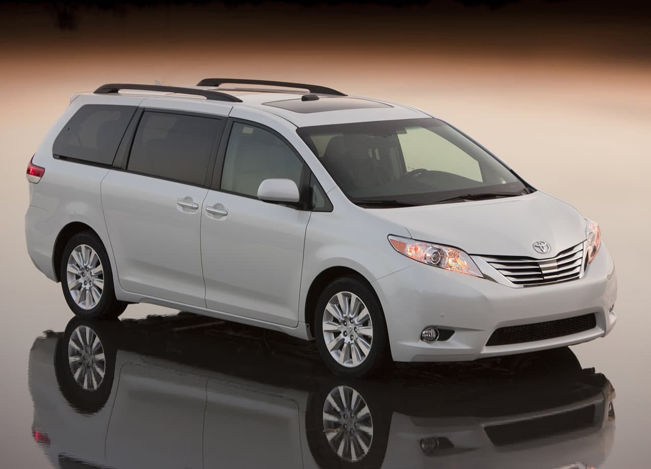 <h3 class="cms-H3-H3"><b>2. Toyota Sienna</b></h3>
<br>% de dueños que lo conservaron por más de 15 años: 15.5%
<br>En comparación con el promedio: 2.0x
<br>
<br>En imagen: Toyota Sienna 2011
