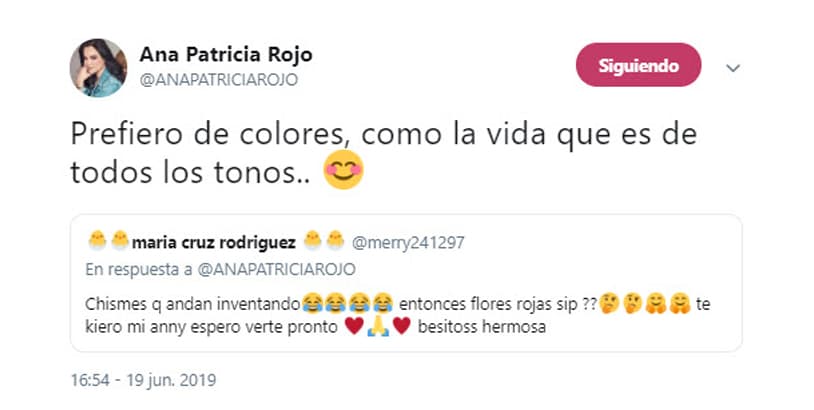A lo que respondió que prefiere las flores "de colores, como la vida", poniendo punto final al rumor de su muerte.
<br>