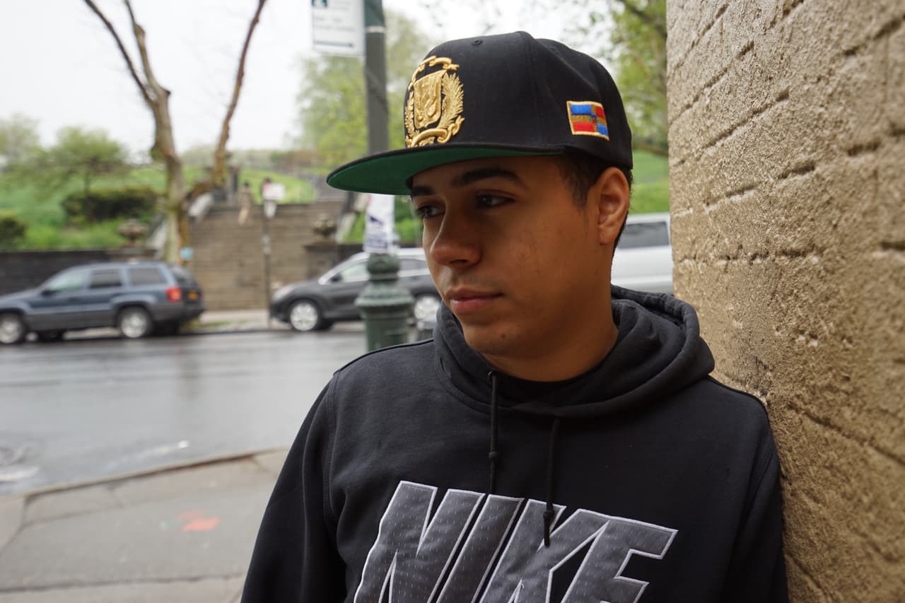 Ariel Rivas: "Más empleos para no emigrar, con Luis Abinader”. 