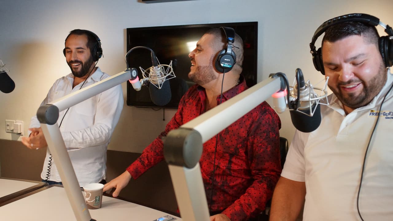 <a href="http://www.univision.com/temas/el-komander">El Komander</a> llegó al Free-guey show y habló de sus nuevos proyectos.