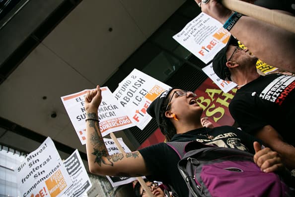 “Queremos que Greyhound trate a todos los pasajeros por igual. No hay una razón para que le pidan documentos a las personas para poder viajar”, dice María Mejías a Univision Nueva York.
<br>