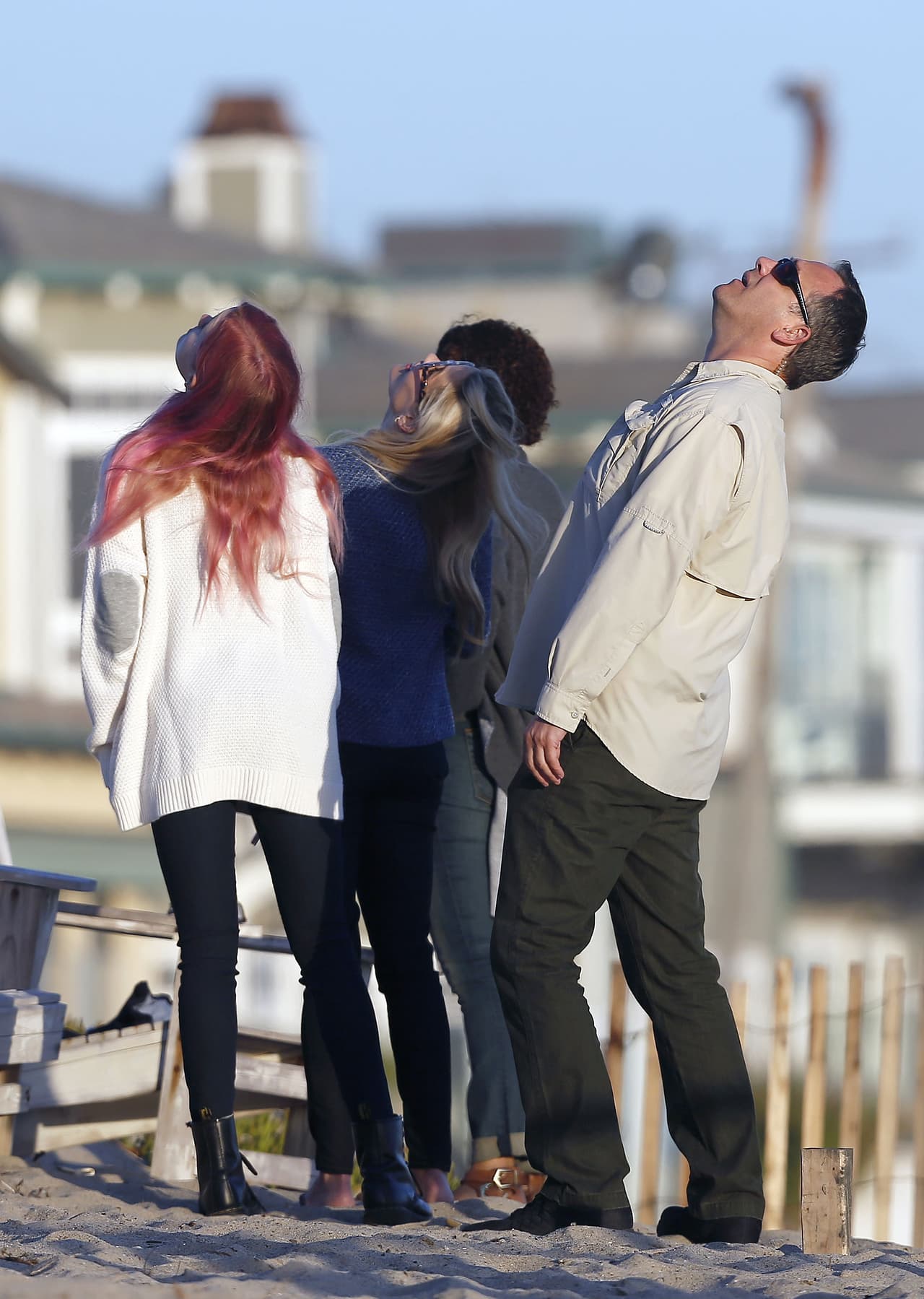 ¿Qué estarán viendo en el cielo?